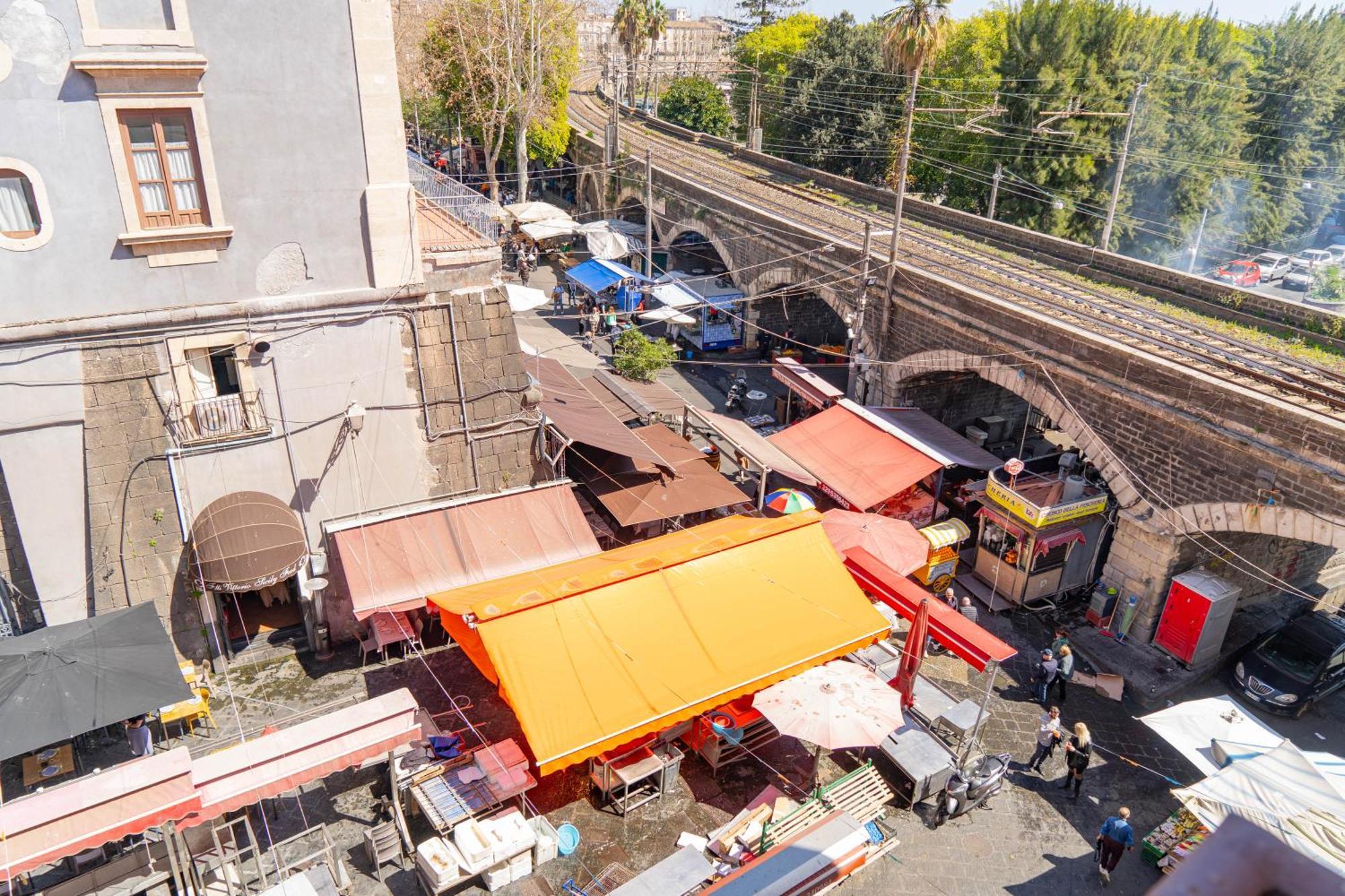 Sicily In Home Centro Catania Pescheria Catânia Exterior foto